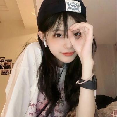 春闺三凤 在线观看封面